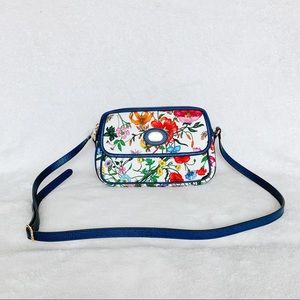 NWT Authentic Gucci Flora Prints Shoulder Bag